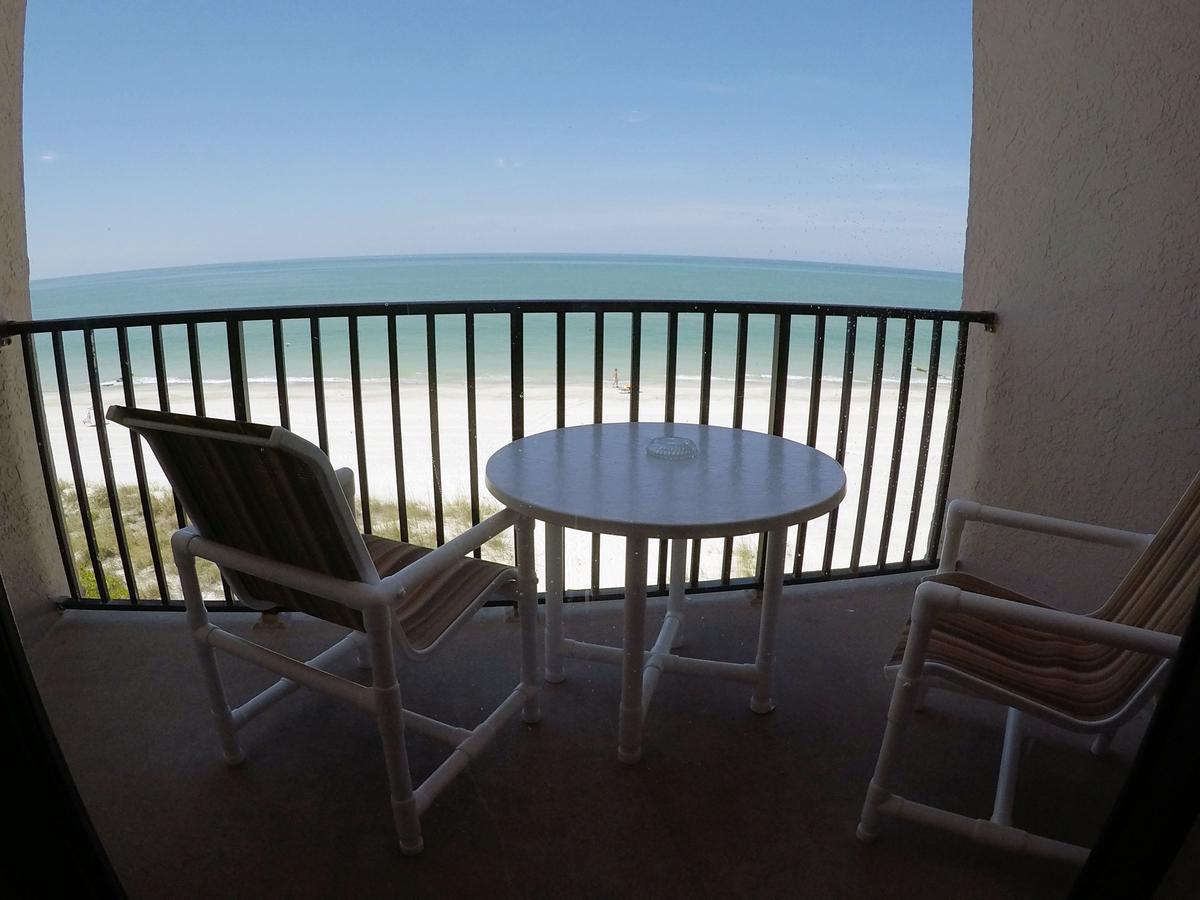 Island Gulf Resort St. Pete Beach Extérieur photo